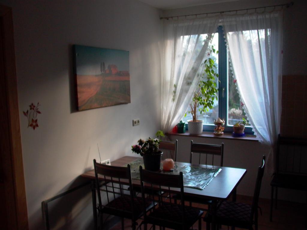 Gaestezimmer Ferienwohnung Villa Alexa, Mit Wallbox Woltersdorf  الغرفة الصورة