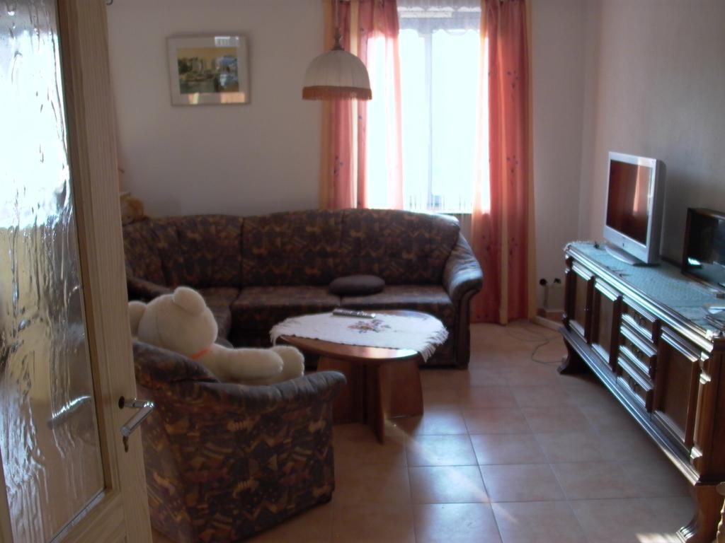 Gaestezimmer Ferienwohnung Villa Alexa, Mit Wallbox Woltersdorf  الغرفة الصورة